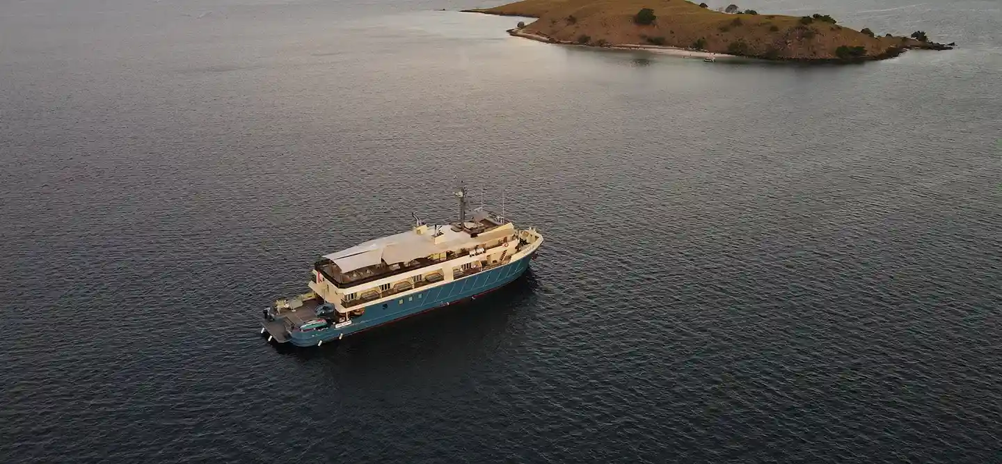 Exceptional Luxury Yacht Experience with Labuan Bajo Boat Builders