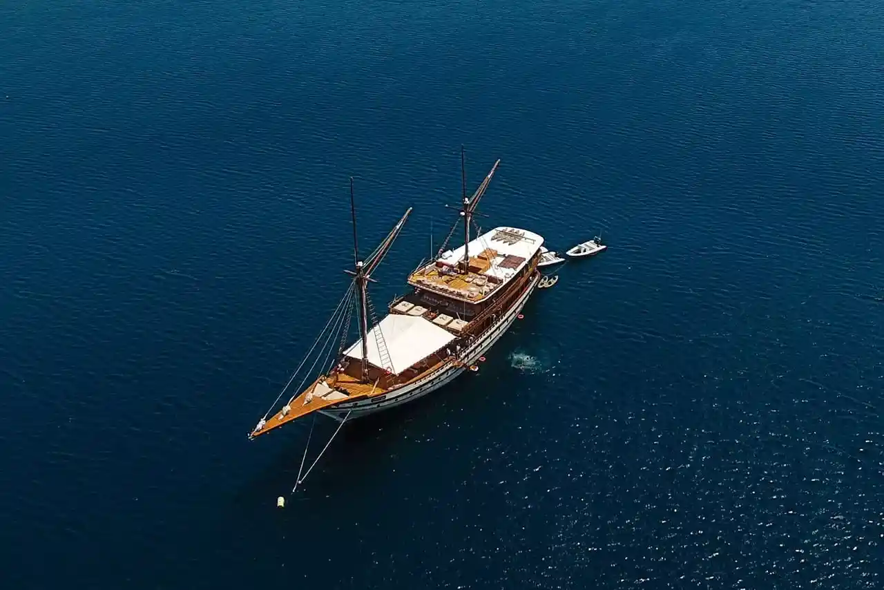 The Pivotal Role of Naval Architects in Labuan Bajo Yacht Design 2027