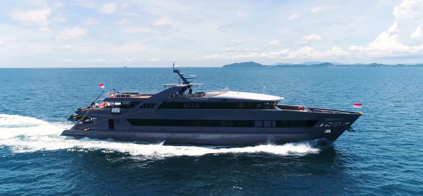 Insider Tips for Luxury Yacht Charters in Labuan Bajo